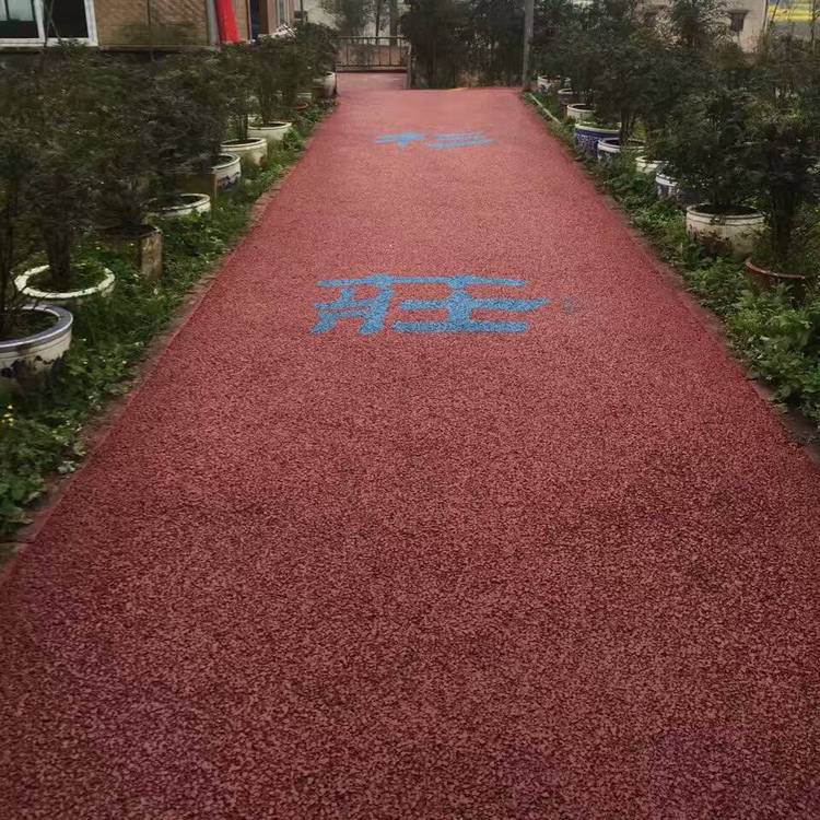 彩色透水混凝土防滑嗎？